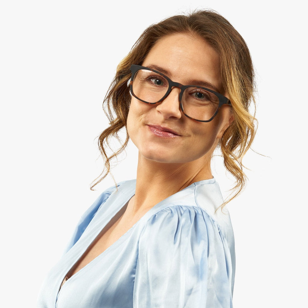 womens bornholm dark turtle reading glasses - www.luxreaderssweden.com