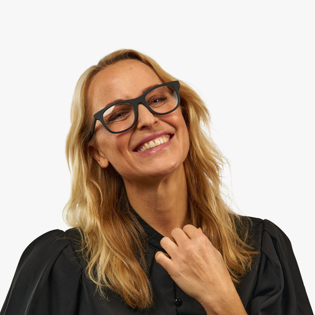 womens malmo black reading glasses - www.luxreaderssweden.com