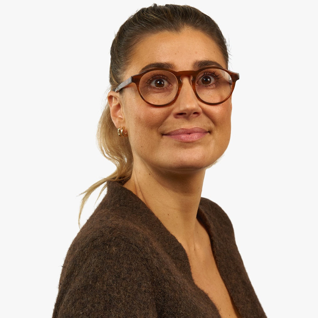 womens trondheim shiny walnut reading glasses - www.luxreaderssweden.com