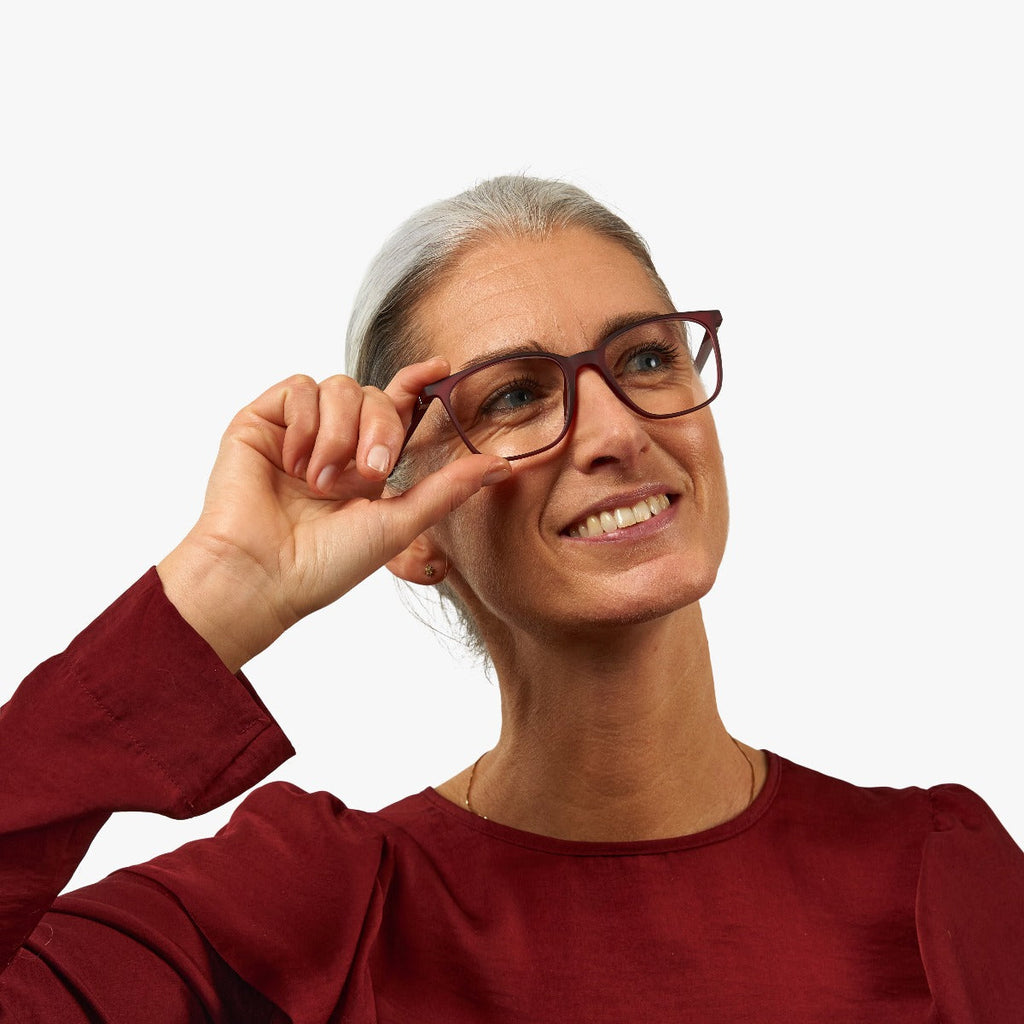 fyn red reading glasses - www.luxreaderssweden.com