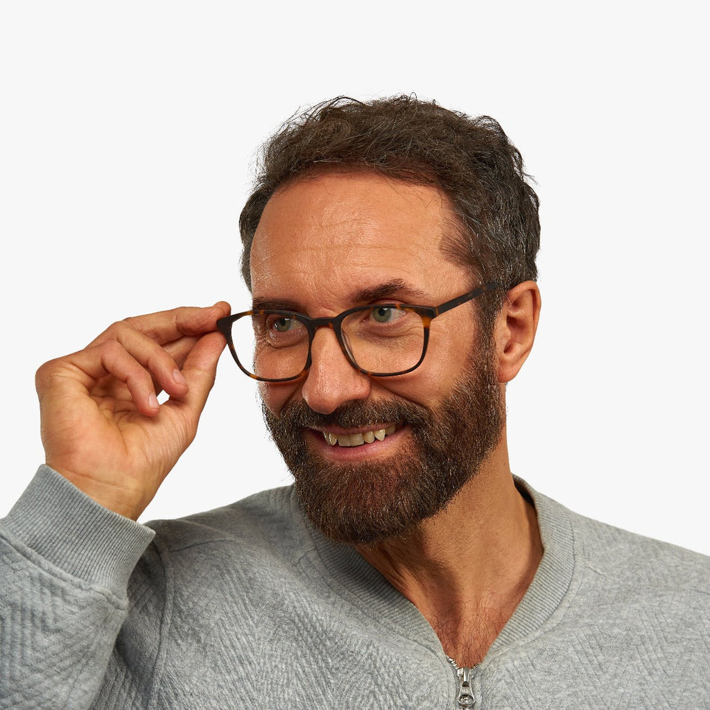 mens fyn turtle reading glasses - www.luxreaderssweden.com